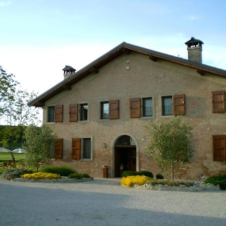 Agriturismo La Cascinetta Пьеве-ди-Ченто Экстерьер фото